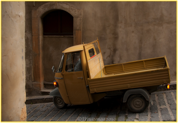 Yellow Truck in Sicily, Copyright Jann Huizenga 2010