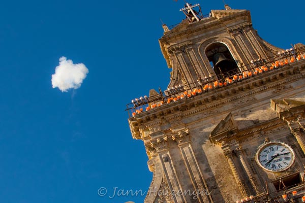 Church in Palazzolo Acreide, Sicily, copyright Jann Huizenga