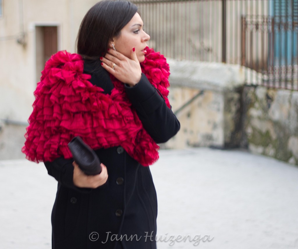 Sicilian Woman in Red Christmas Shawl, copyright Jann Huizenga