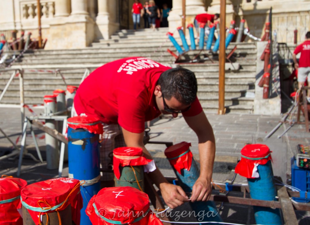Rigging up Fireworks for Festa di San Paolo, Palazzolo, copyright Jann Huizenga